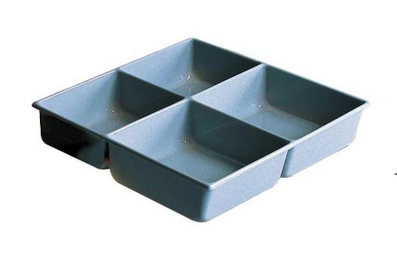 Laatikon jakaja Gerdmanshyllyn teräslaatikoihin